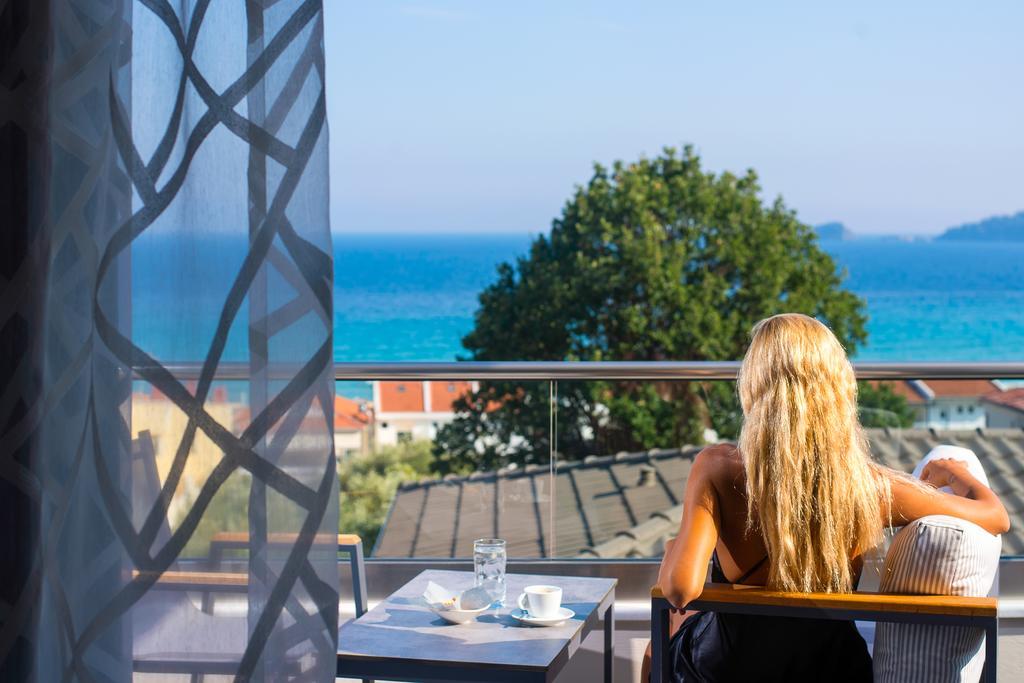Semiramis Luxury Suites Chrysi Ammoudia Bagian luar foto