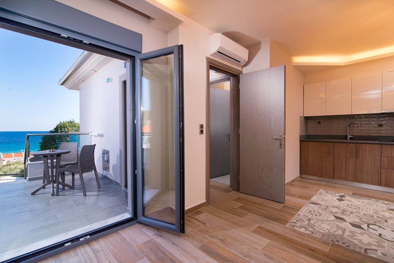 Semiramis Luxury Suites Chrysi Ammoudia Bagian luar foto