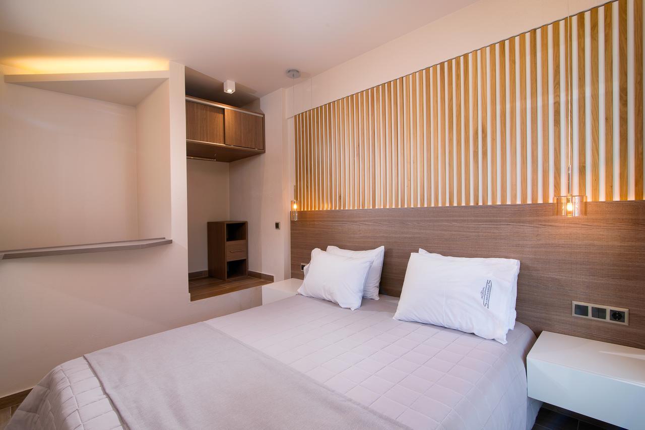 Semiramis Luxury Suites Chrysi Ammoudia Bagian luar foto