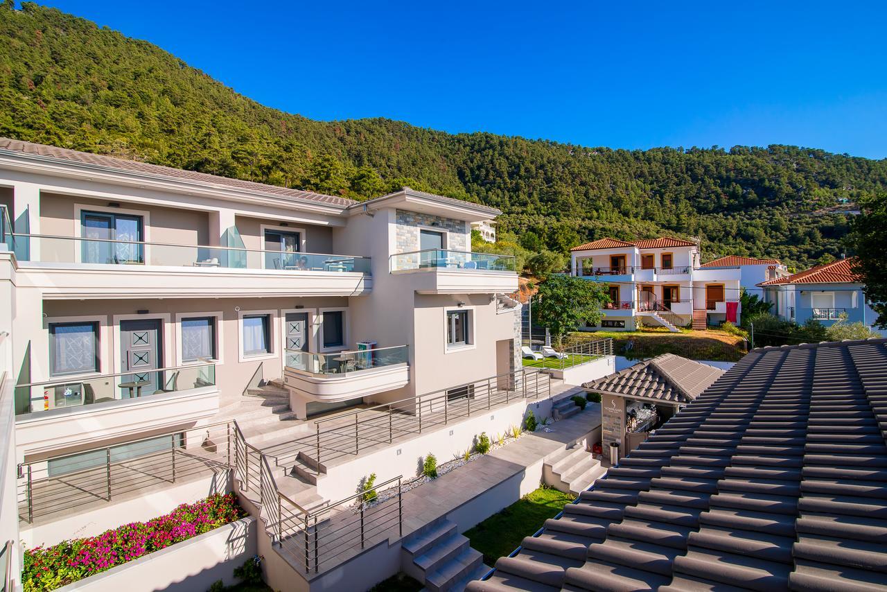 Semiramis Luxury Suites Chrysi Ammoudia Bagian luar foto