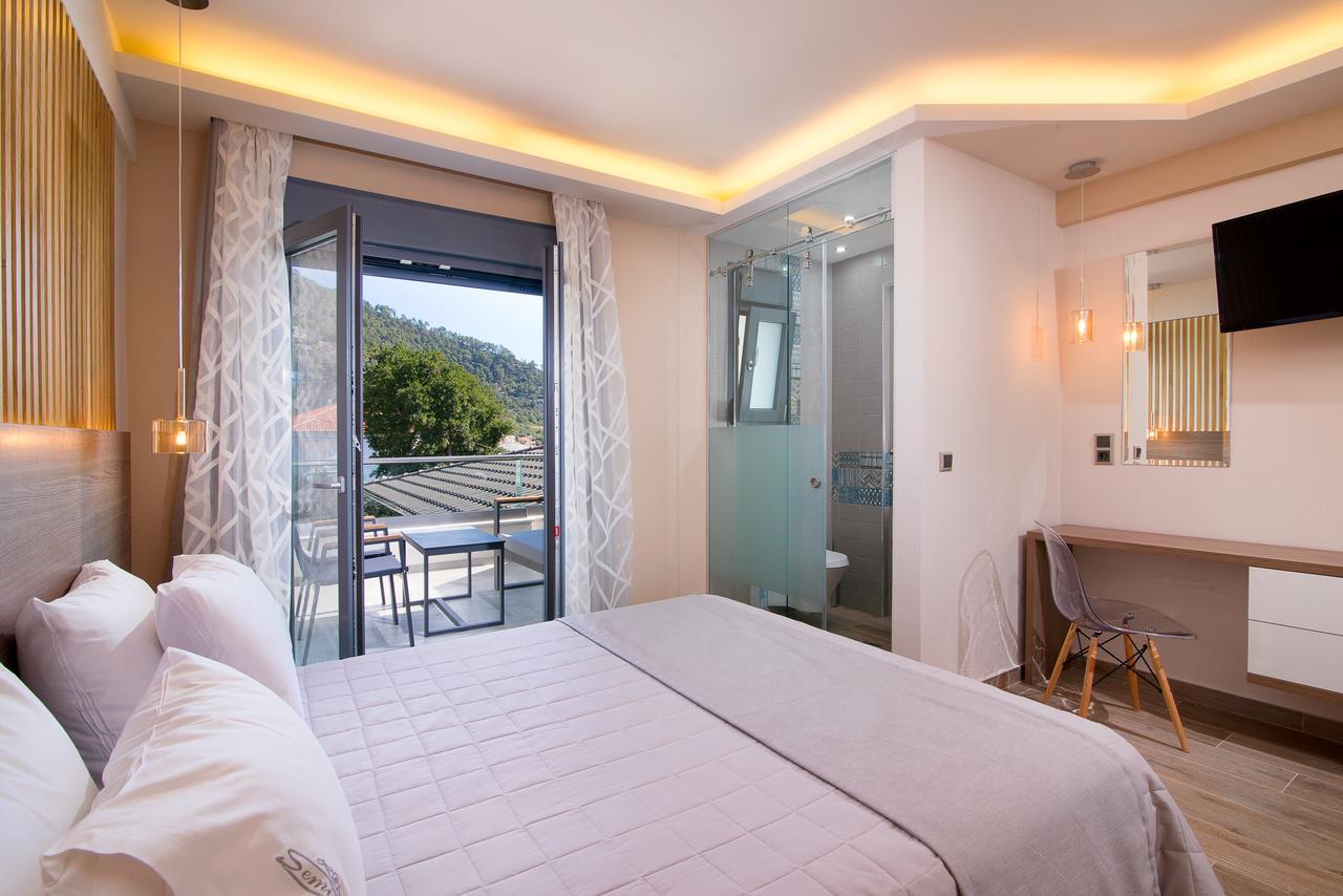 Semiramis Luxury Suites Chrysi Ammoudia Bagian luar foto