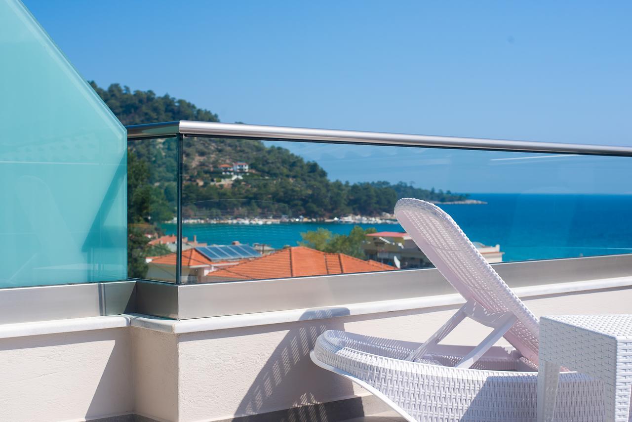 Semiramis Luxury Suites Chrysi Ammoudia Bagian luar foto