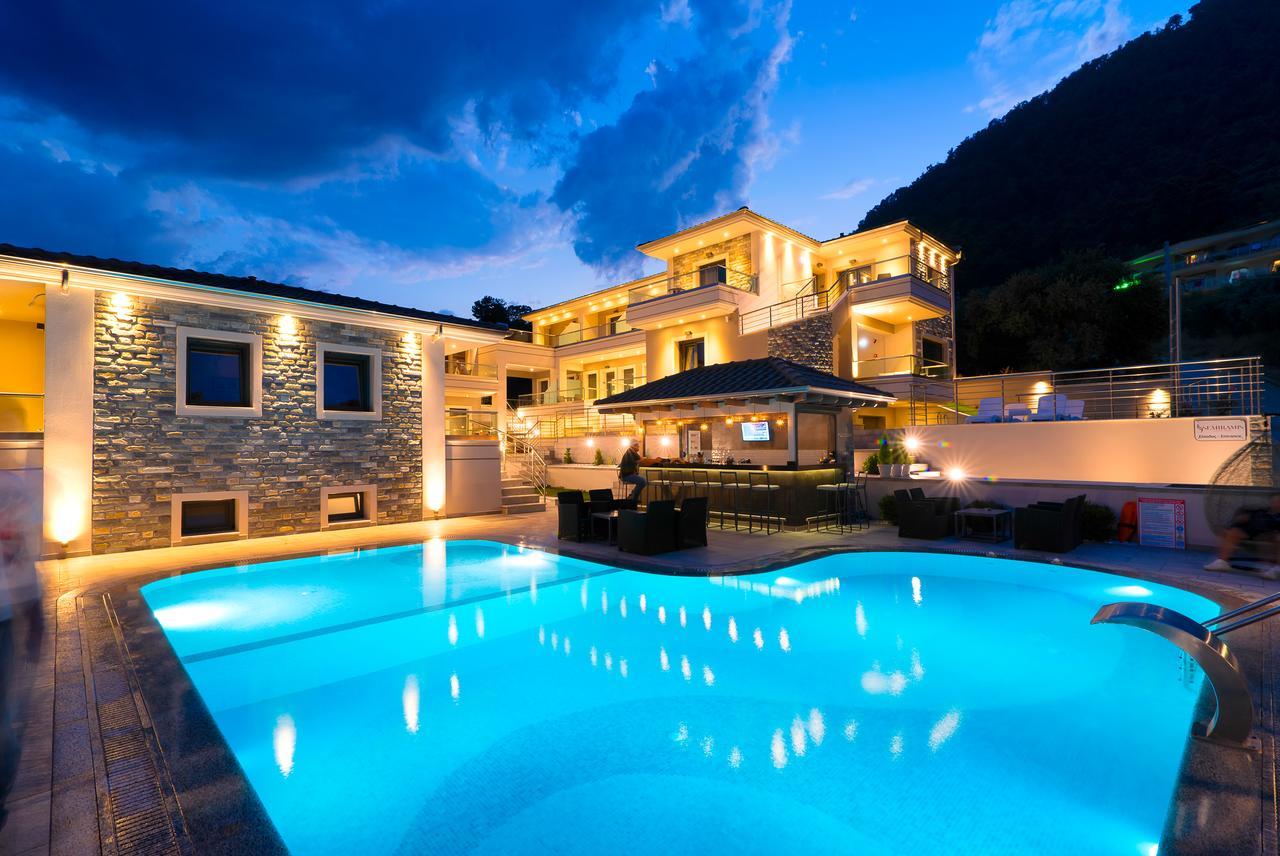 Semiramis Luxury Suites Chrysi Ammoudia Bagian luar foto