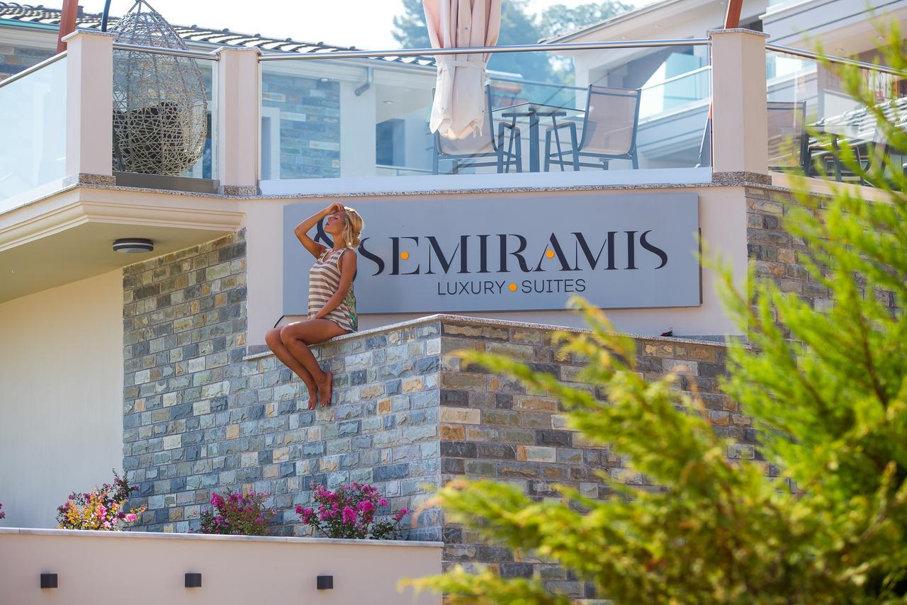Semiramis Luxury Suites Chrysi Ammoudia Bagian luar foto