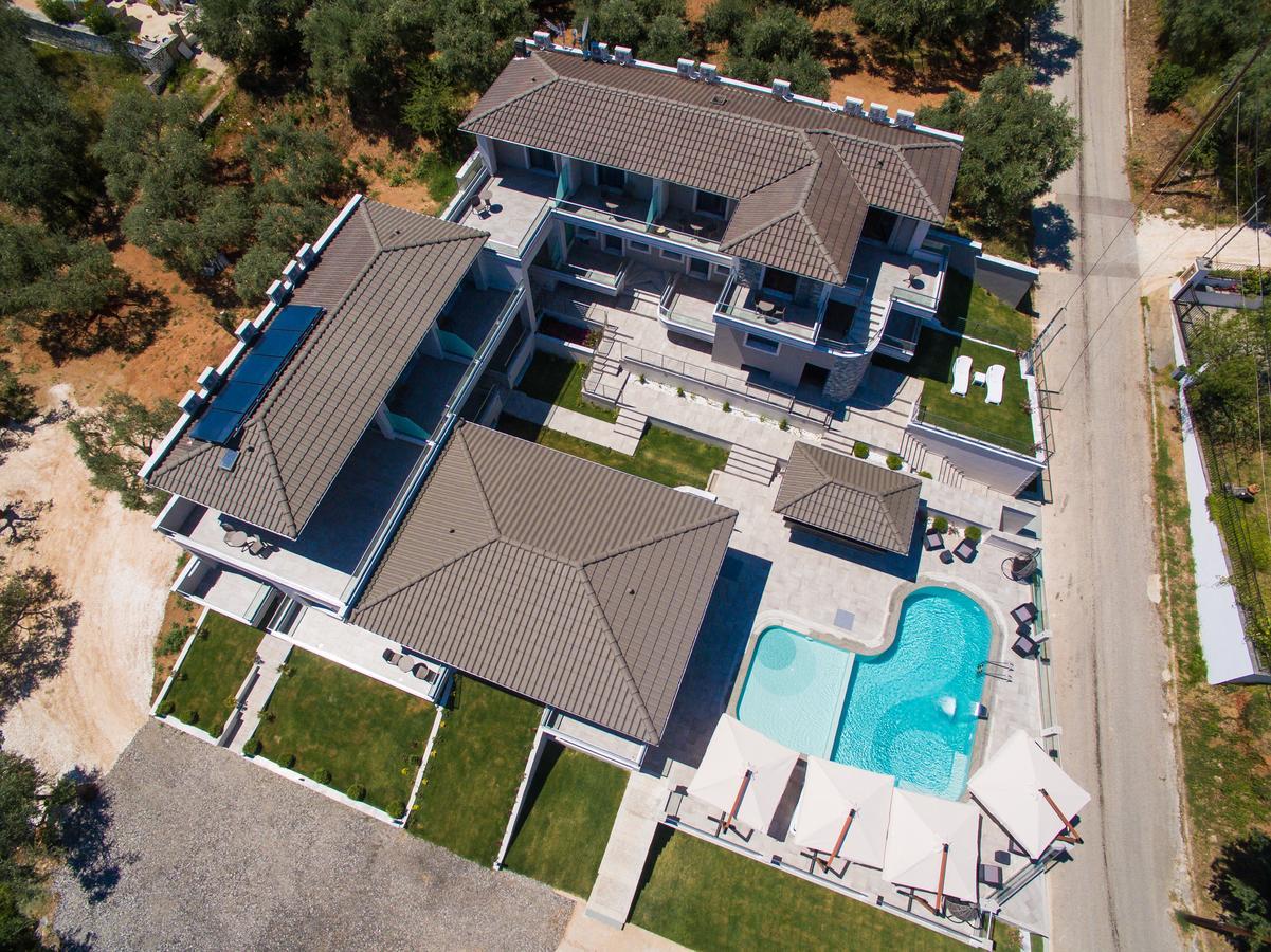 Semiramis Luxury Suites Chrysi Ammoudia Bagian luar foto